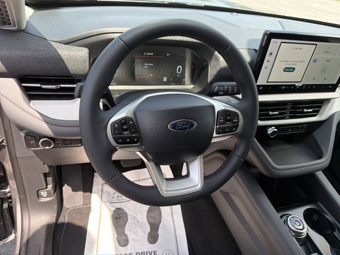 New 2026 Ford Explorer Active AWD/4WD image 18