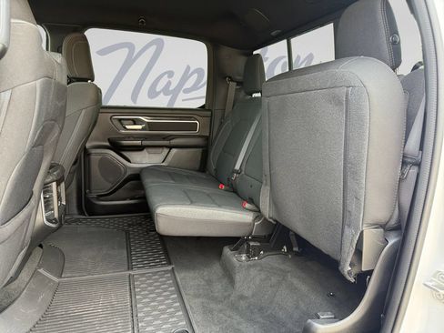 Used 2023 RAM 1500 Big Horn AWD/4WD image 32