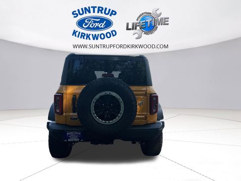 Used 2022 Ford Bronco Badlands AWD/4WD image 4