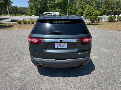 Used 2019 Chevrolet Traverse LT w/ LPO, Floor Liner Package AWD/4WD image 5