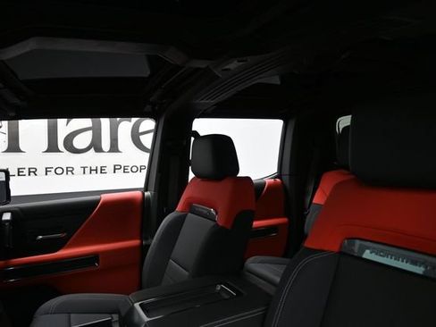 Used 2026 GMC Hummer EV 4x4 Crew Cab w/ Carbon Fiber Edition Package image 18