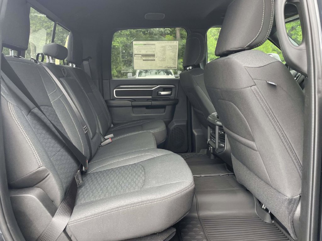 New 2026 RAM 3500 Big Horn AWD/4WD image 17