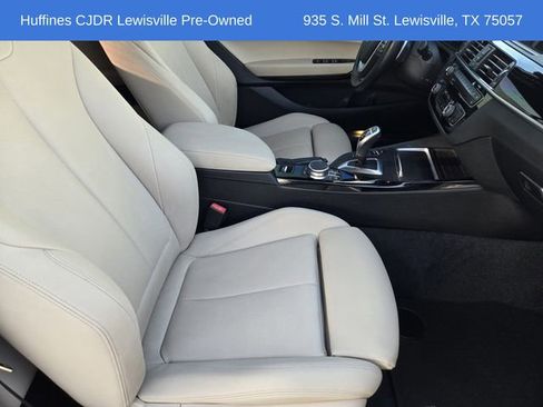 Used 2020 BMW 230i Convertible w/ Convenience Package image 15