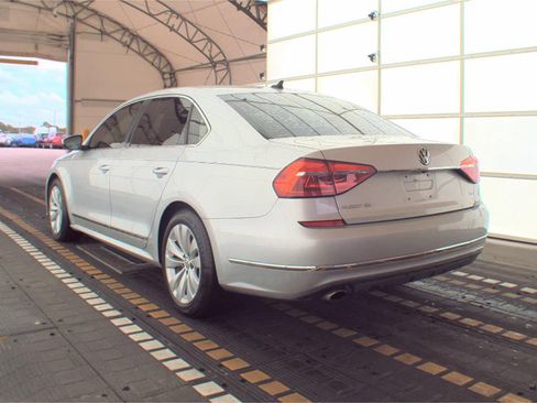 Used 2016 Volkswagen Passat 1.8T SE image 8