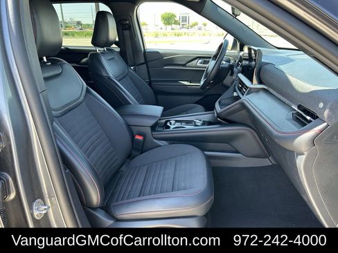 Used 2025 Ford Explorer ST-Line AWD/4WD image 30