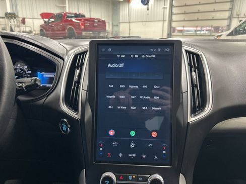 Used 2024 Ford Edge SEL w/ Convenience Package image 15