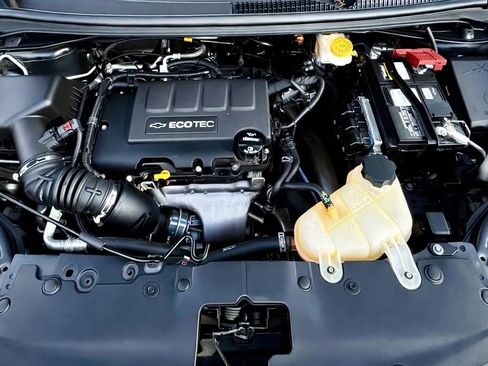 Used 2017 Chevrolet Sonic Premier image 12