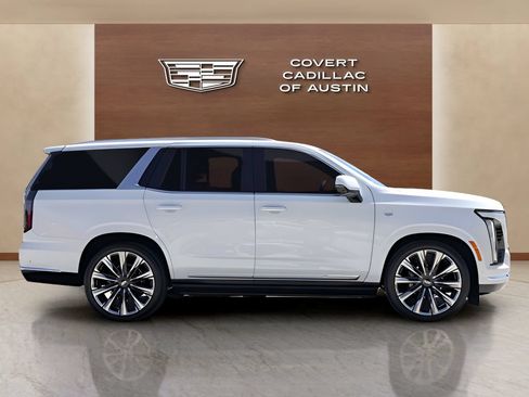 Used 2025 Cadillac Escalade Premium Luxury w/ Touring Package AWD/4WD image 5