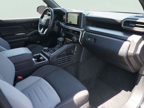 Used 2025 Toyota 4Runner TRD Off-Road AWD/4WD image 17