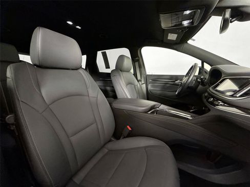 Used 2024 Buick Enclave Essence FWD image 41