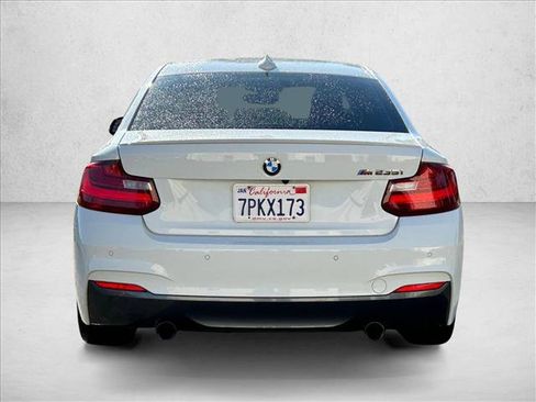 Used 2016 BMW M235i Coupe image 6