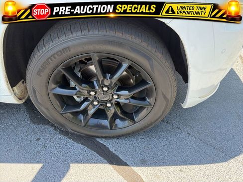 Used 2016 Jeep Grand Cherokee Summit w/ Platinum Series Group RWD image 3