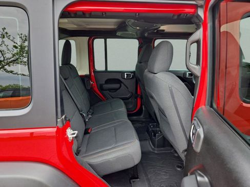 Certified 2025 Jeep Wrangler Unlimited Sport AWD/4WD image 21