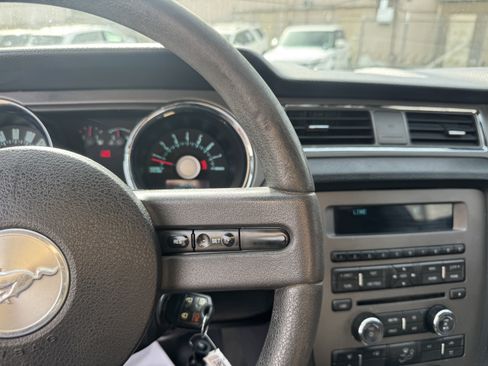 Used 2012 Ford Mustang V6 image 21
