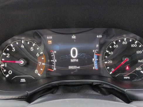 Used 2023 Jeep Compass Limited image 17