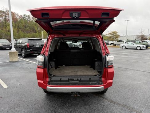 Used 2022 Toyota 4Runner TRD Off-Road image 7