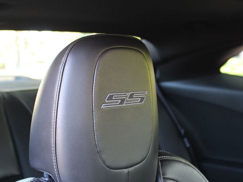 Used 2010 Chevrolet Camaro SS image 14