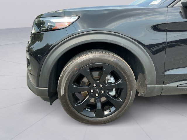 Used 2023 Ford Explorer ST-Line AWD/4WD image 9