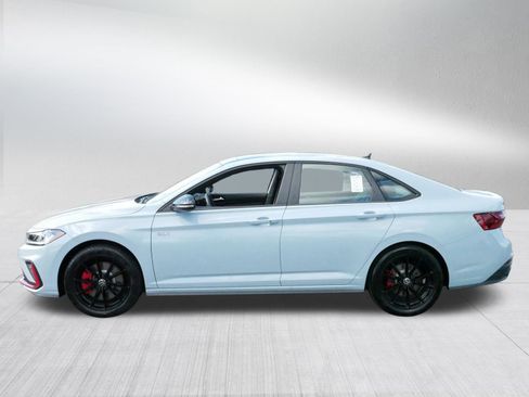 Certified 2025 Volkswagen Jetta GLI Autobahn w/ GLI Black Package image 4