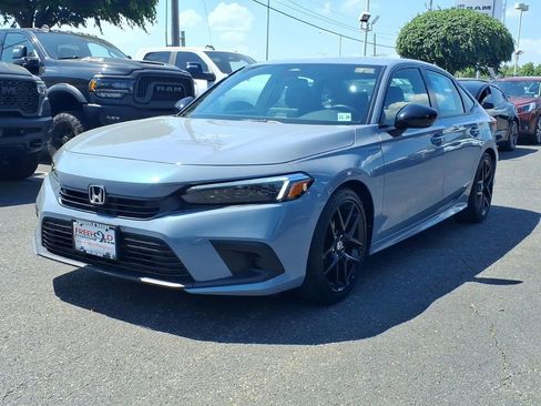 Used 2024 Honda Civic Sport image 3