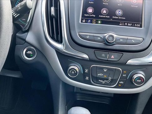 Used 2023 Chevrolet Equinox LS image 24