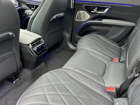 New 2026 Mercedes-Benz EQS 550 4MATIC SUV image 21