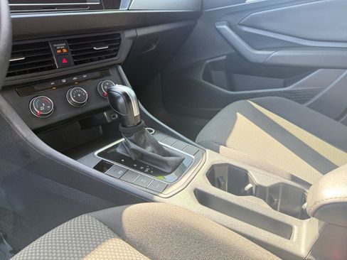 Used 2019 Volkswagen Jetta S image 13