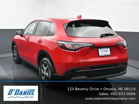 Used 2023 Honda HR-V EX-L image 4