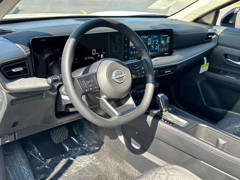 New 2026 Nissan Kicks SV w/ SV Premium Package AWD/4WD image 12