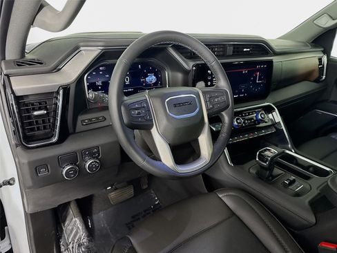 Certified 2024 GMC Sierra 1500 Denali w/ Technology Package RWD image 9