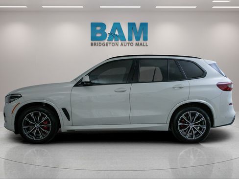 Used 2023 BMW X5 xDrive40i w/ M Sport Package AWD/4WD image 4