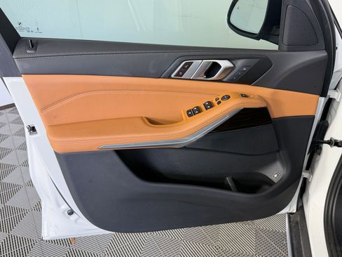 Used 2024 BMW X5 xDrive50e w/ Parking Assistance Package image 12