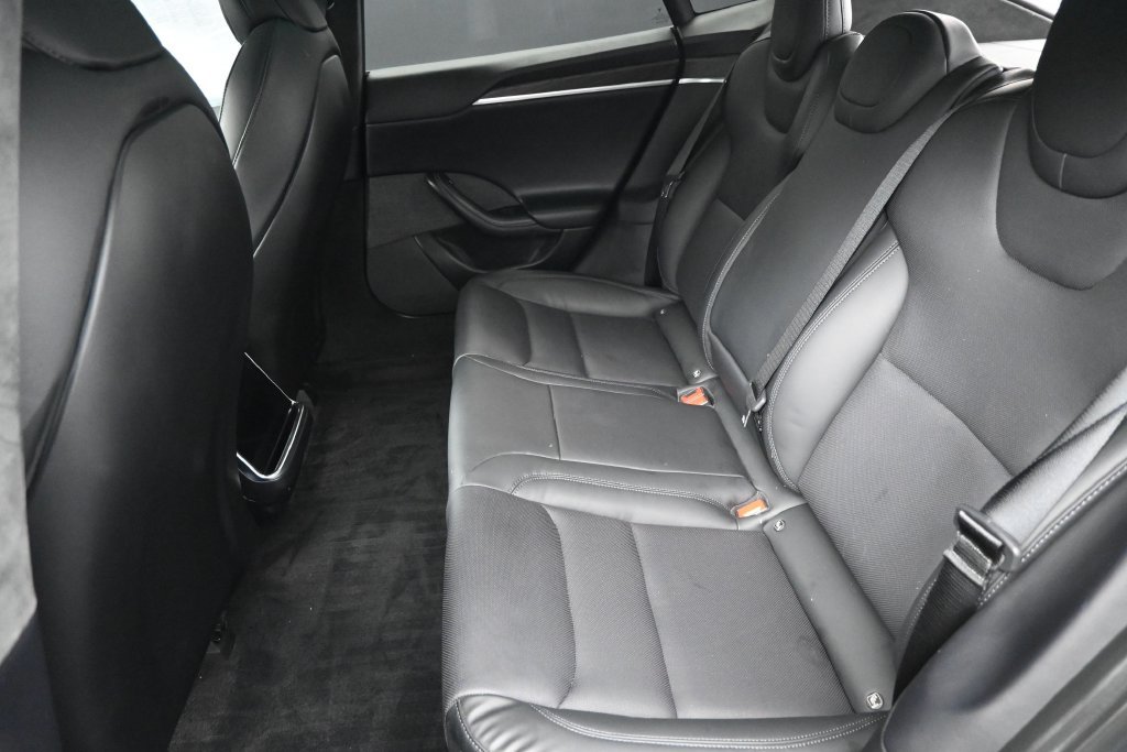 Used 2022 Tesla Model S AWD/4WD image 23