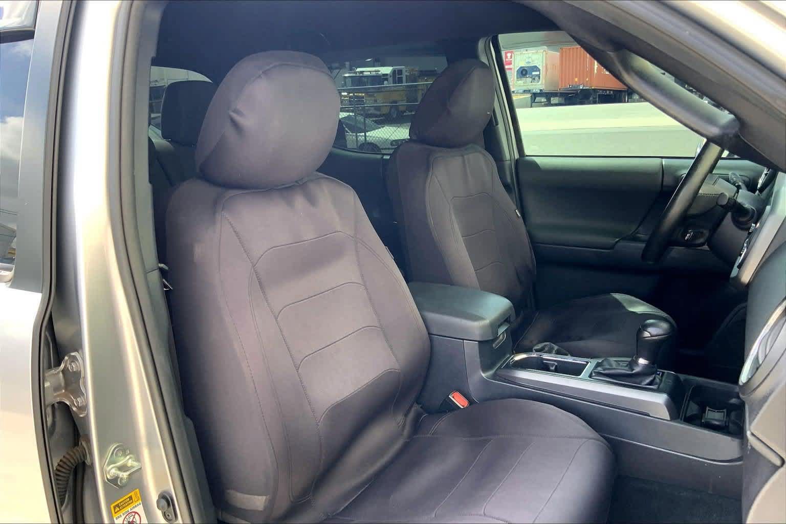Used 2017 Toyota Tacoma 2WD Double Cab image 13