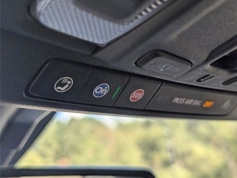 Used 2022 GMC Sierra 2500 AT4 w/ AT4 Preferred Package image 29