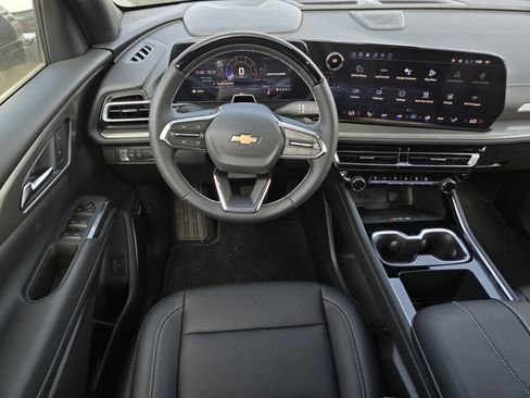 New 2026 Chevrolet Traverse LT w/ Enhanced Driving Package FWD image 24