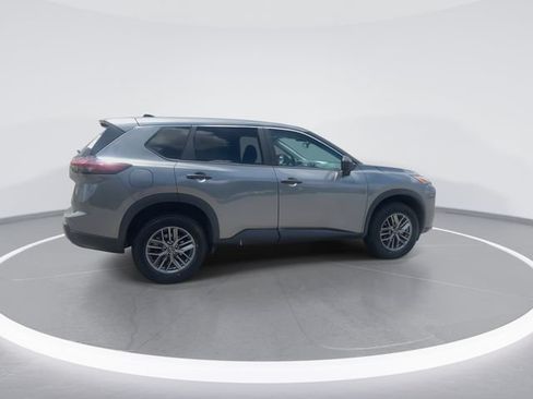Used 2024 Nissan Rogue S AWD/4WD image 8