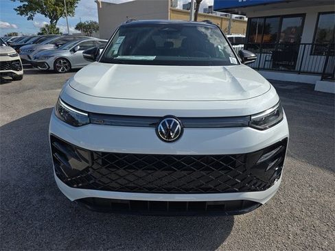 New 2026 Volkswagen Tiguan SE R-Line image 2