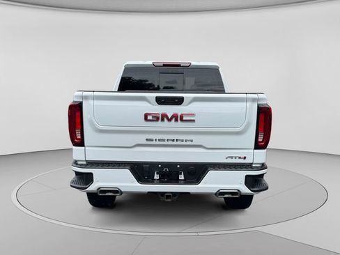 Used 2024 GMC Sierra 1500 AT4 w/ AT4 Preferred Package AWD/4WD image 4