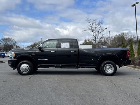 Used 2022 RAM 3500 Limited image 7