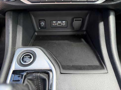 Used 2024 Nissan Sentra SV FWD image 23
