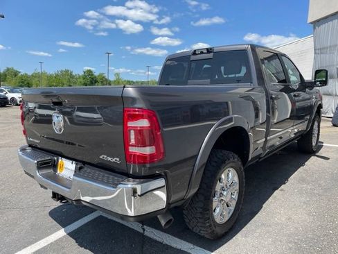 Used 2024 RAM 3500 Limited AWD/4WD image 5