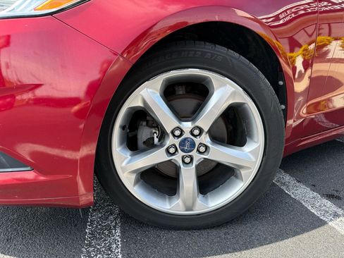 Used 2013 Ford Fusion SE FWD image 25