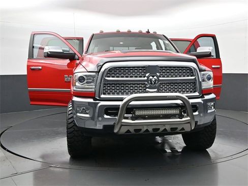 Used 2016 RAM 3500 Laramie image 31