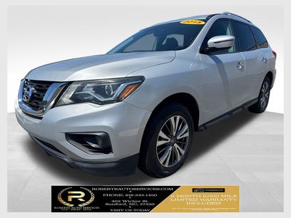 Used 2017 Nissan Pathfinder SV