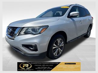 Used 2017 Nissan Pathfinder SV FWD 360° Tour