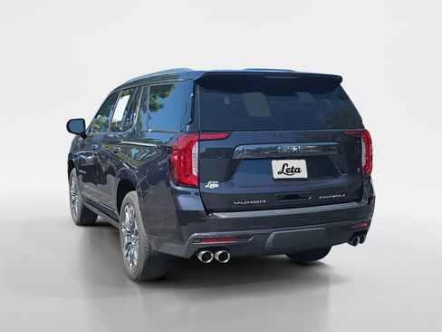 Used 2023 GMC Yukon Denali Ultimate AWD/4WD image 6