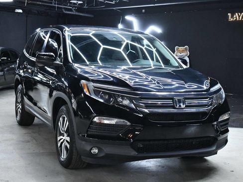Used 2017 Honda Pilot EX image 3