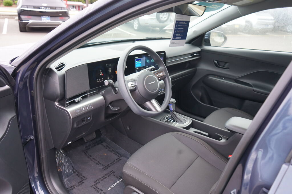 Certified 2026 Hyundai Kona SE FWD image 14