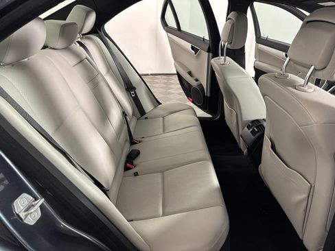 Used 2013 Mercedes-Benz C 300 4MATIC Sedan image 23